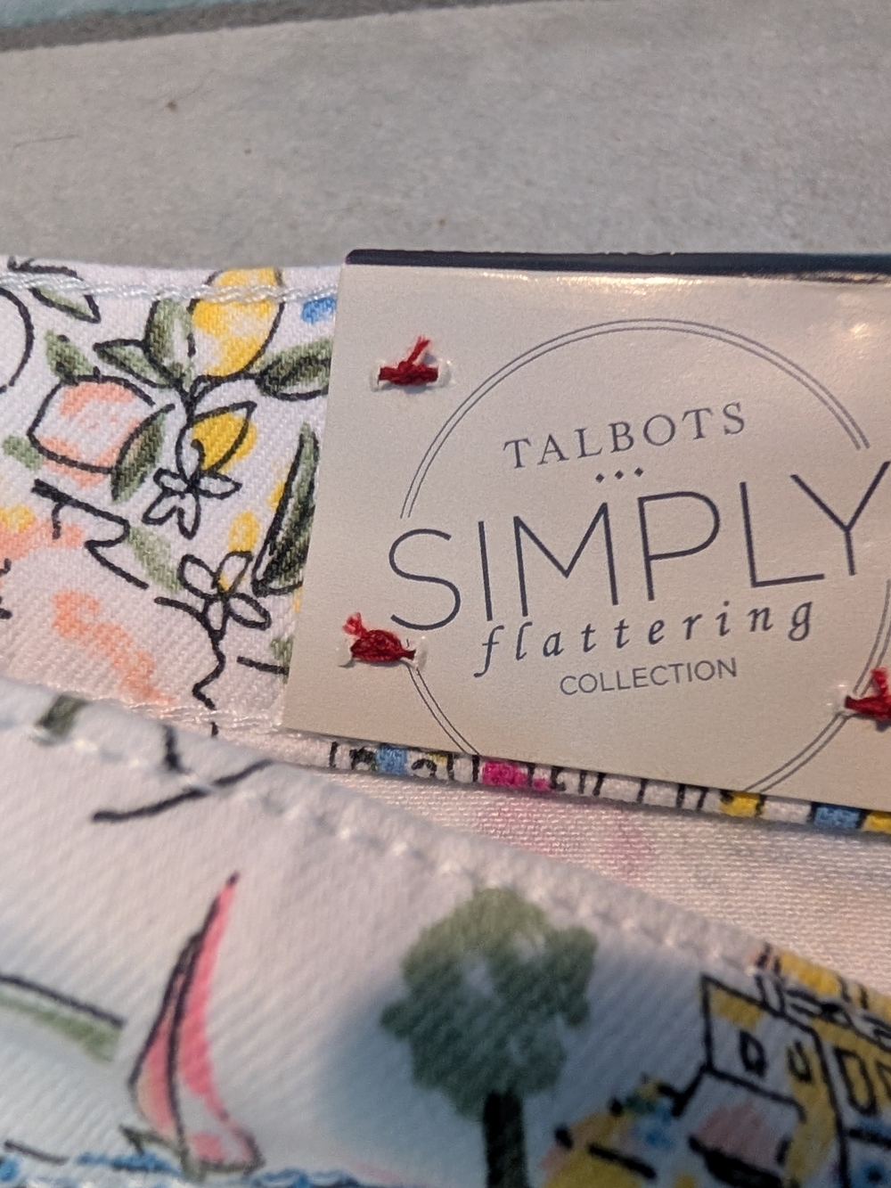 NEW WITH TAGS Talbots Simply Flattering Cropped Pants